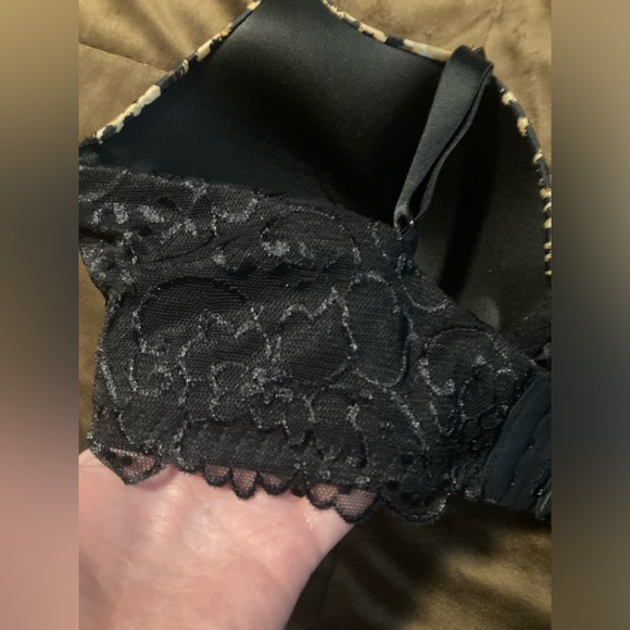Self Expressions by Lilyette, size 40DD, animal print, cute and comfy bra - Picture 6 of 7